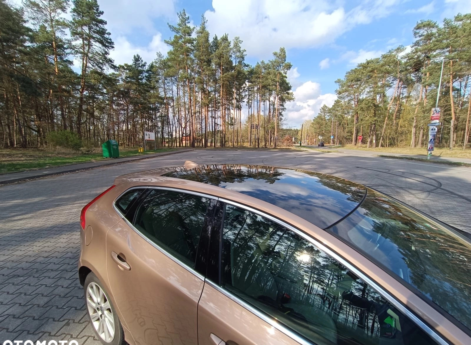 Volvo V40 cena 35900 przebieg: 302000, rok produkcji 2013 z Żerków małe 56